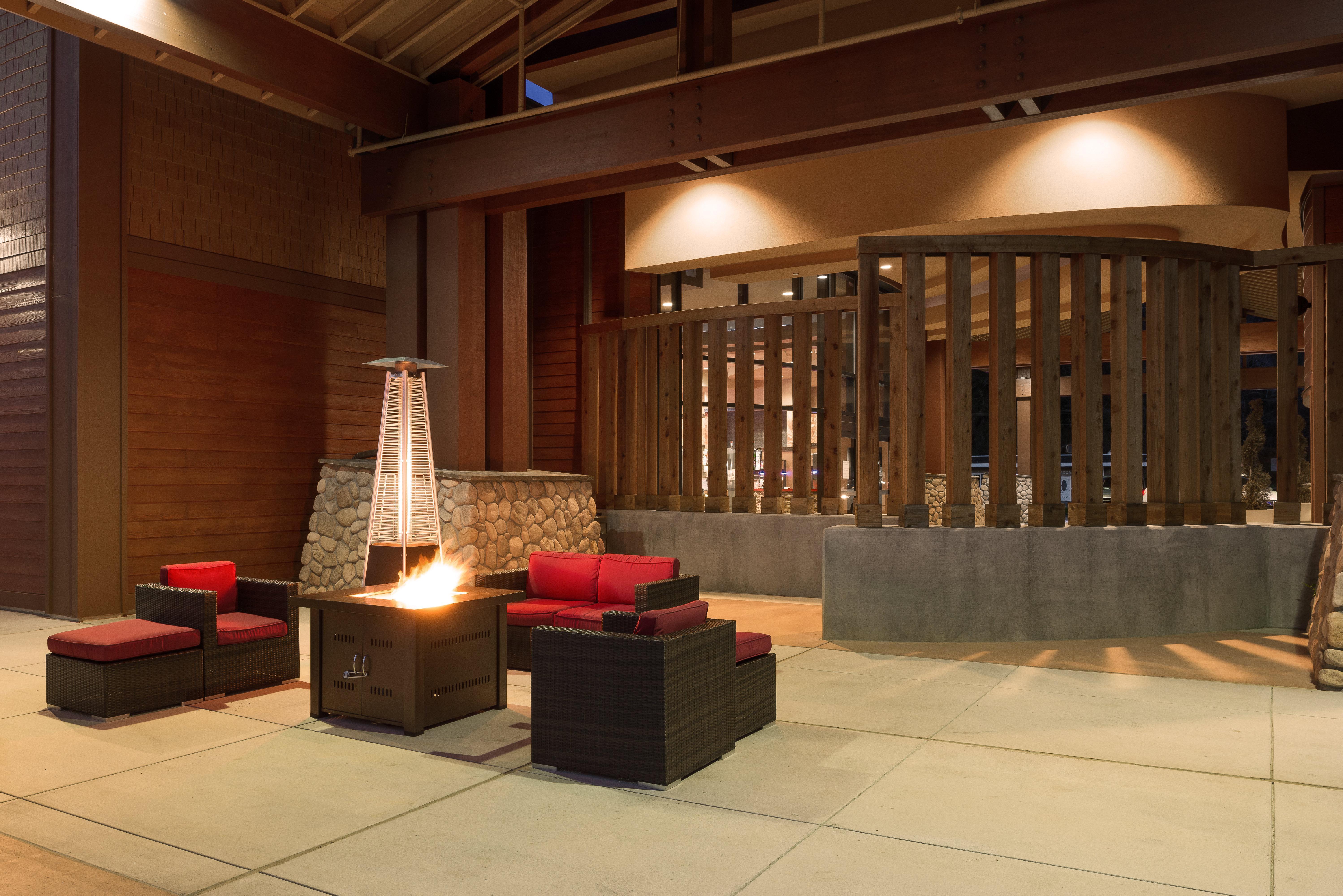 Holiday Inn Express Redwood National Park By Ihg Klamath Luaran gambar